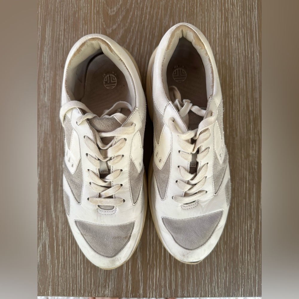 Tory Burch Tory Sport Tennis Shoes, size 9